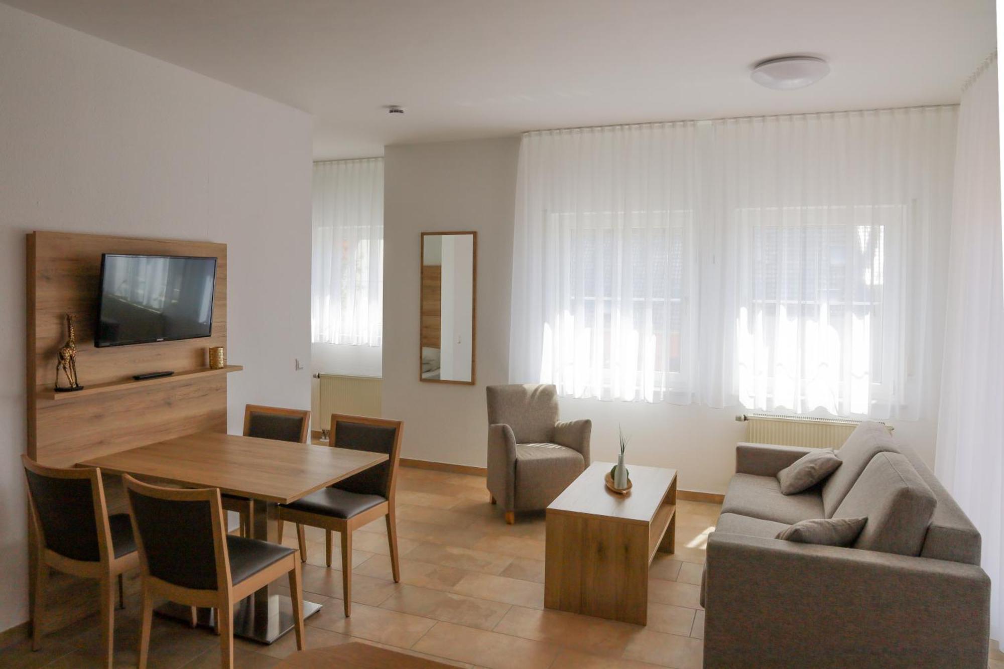 Hotel Adler Nattheim Exterior photo